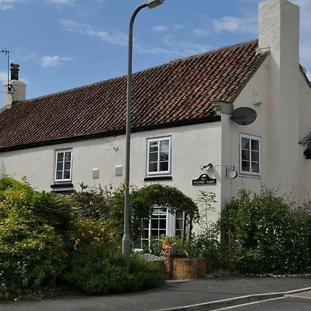 Station Farm 3* Church Fenton