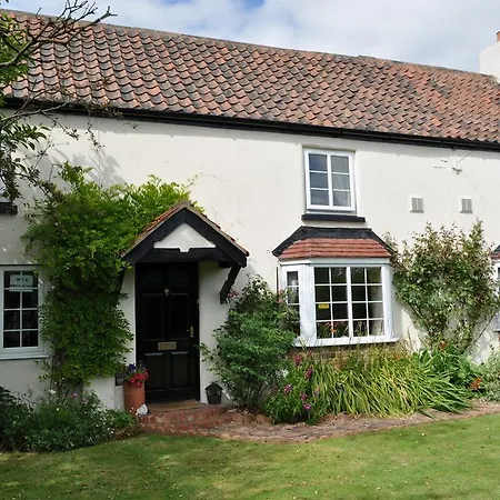 Station Farm Church Fenton